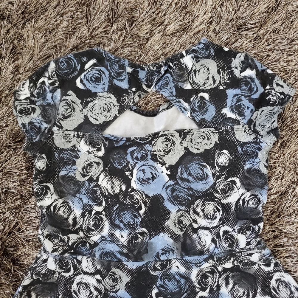 Floral Dress - Picture 3 of 5